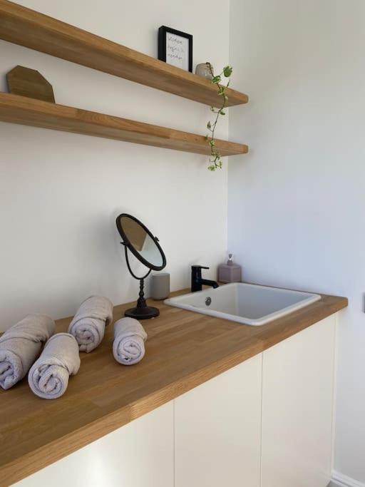 The Conservatory Cosy & Romantic Little House - Between Gent Antwerpen Brussel & Brugge Apartment Lokeren