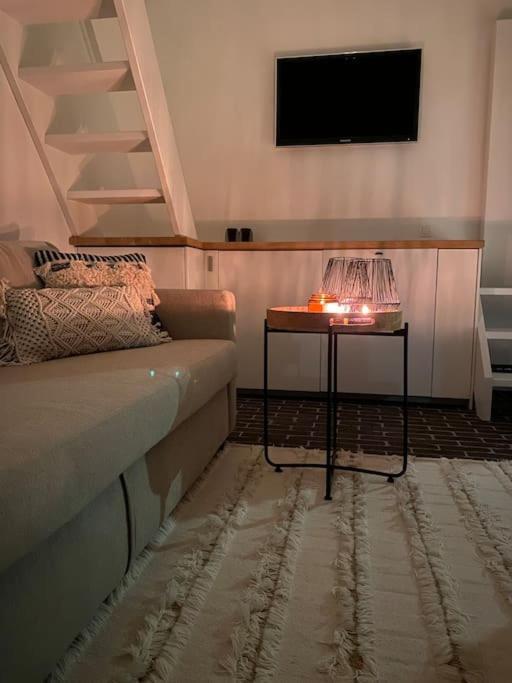 Apartment The Conservatory Cosy & Romantic Little House - Between Gent Antwerpen Brussel & Brugge